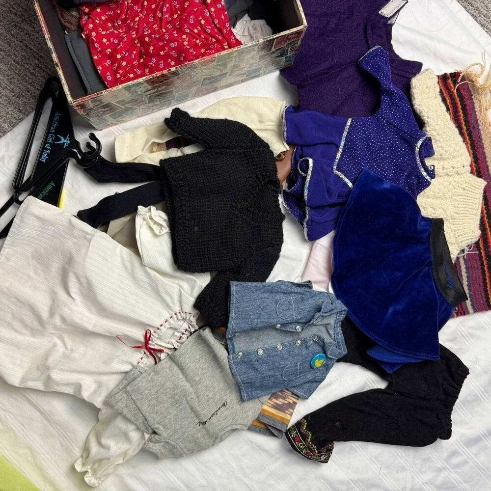 Josefina Vintage American Girl Doll HUGE Bundle Lot of Outfits‎ Accessories